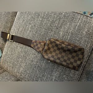 Louis Vuitton Geronimo Bum bag